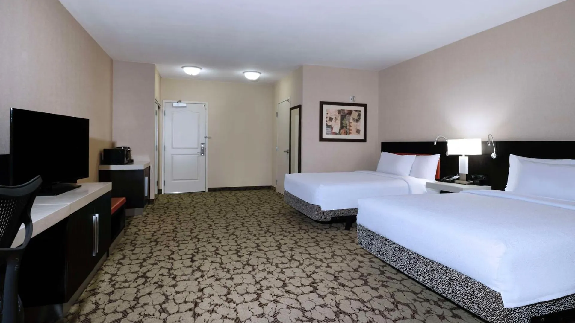 Hilton Garden Inn Las Vegas Strip South 3*,
