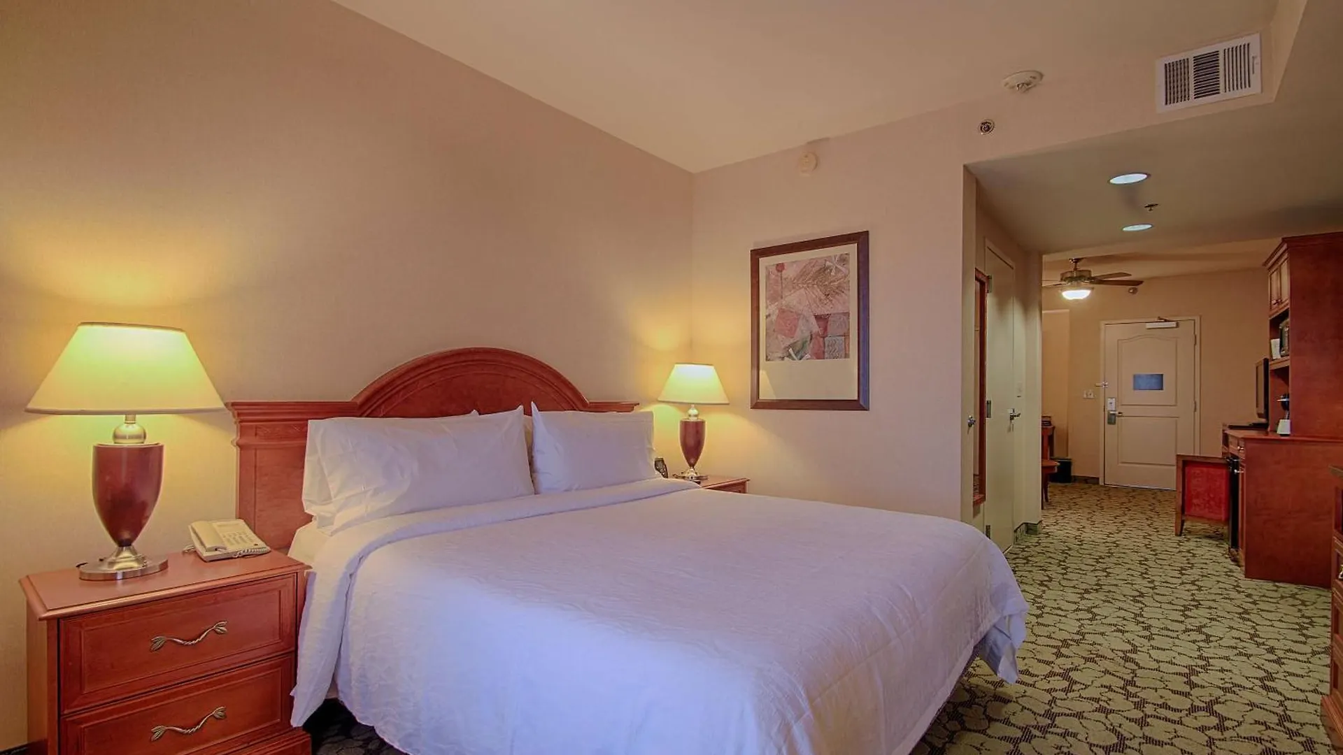 Hilton Garden Inn Las Vegas Strip South 3*,
